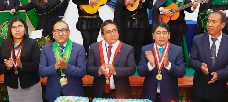Decano del Ilustre Colegio de Abogados de Junín presente en el XXXV Aniversario de la Facultad de Ciencias de la Comunicación de la UNCP