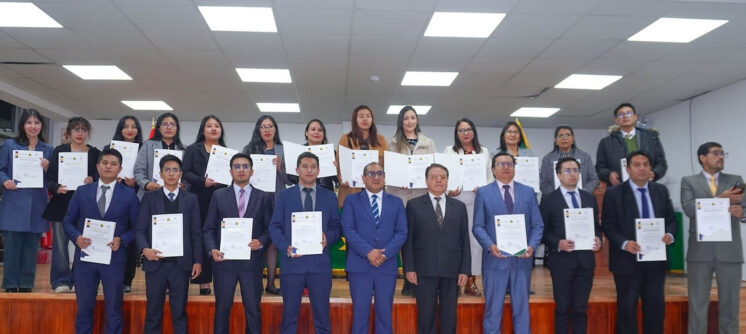 Diplomado en Derecho Constitucional y Procesal Constitucional culmina con gran éxito en Junín