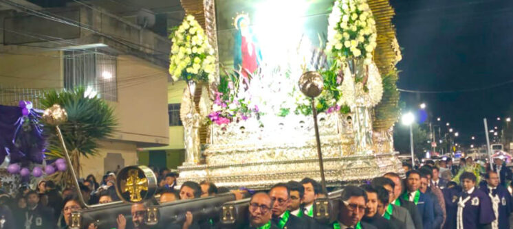 Colegio de Abogados de Junín participó en la Jornada de Carguío y Sahumar en honor al Señor de los Milagros